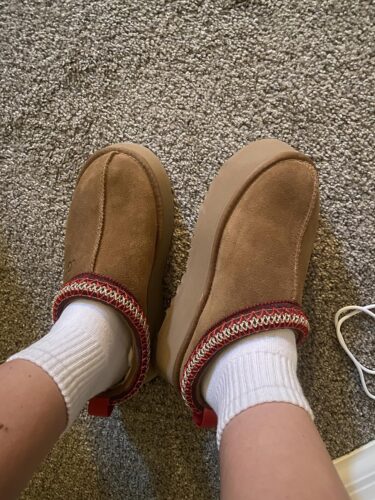 UGG Tazz Platform Brown photo review